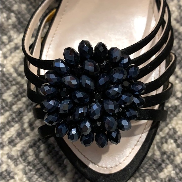 Shoes - Picture 4 of 4